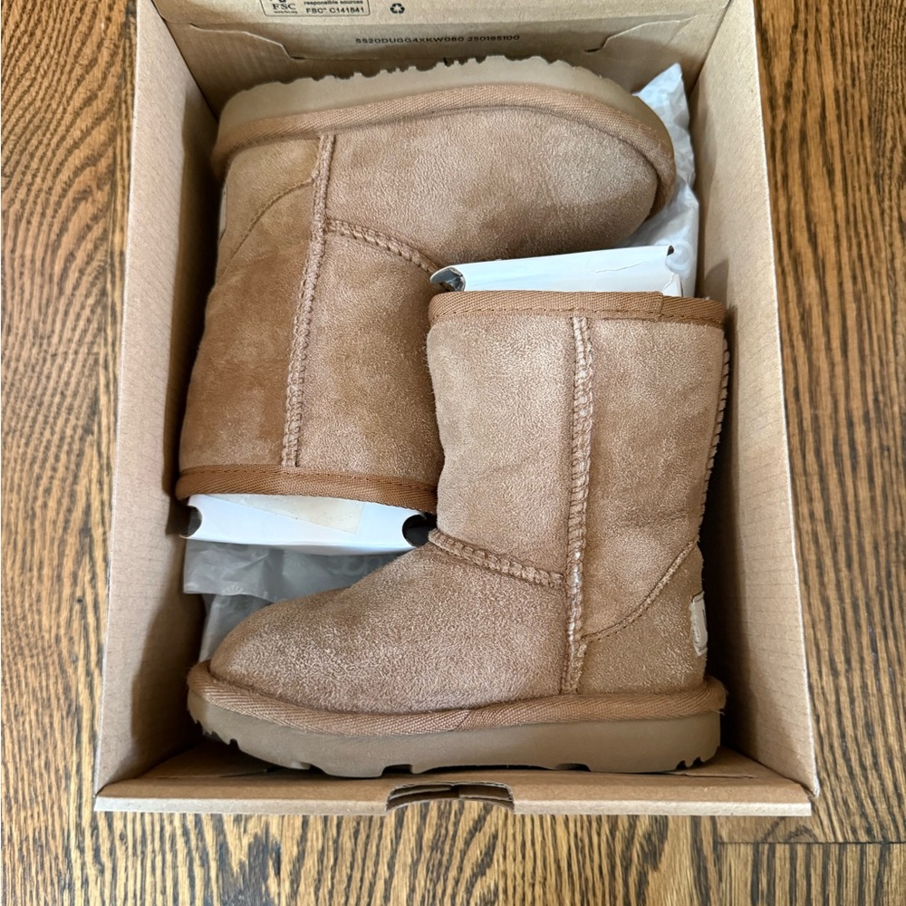UGG Classic II Chestnut Boots